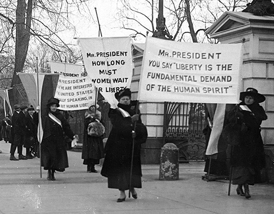 New York Pickets at the White House Gates