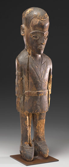 Diviner’s Figure representing Belgian Colonial Officer, Maximilien Balot, 1931 (angled)