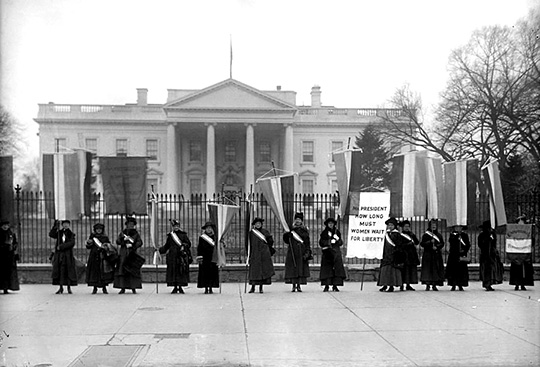 Suffragists protesting in front of the White House, 1917.